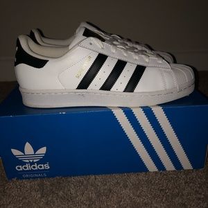 Classic Adidas Superstar